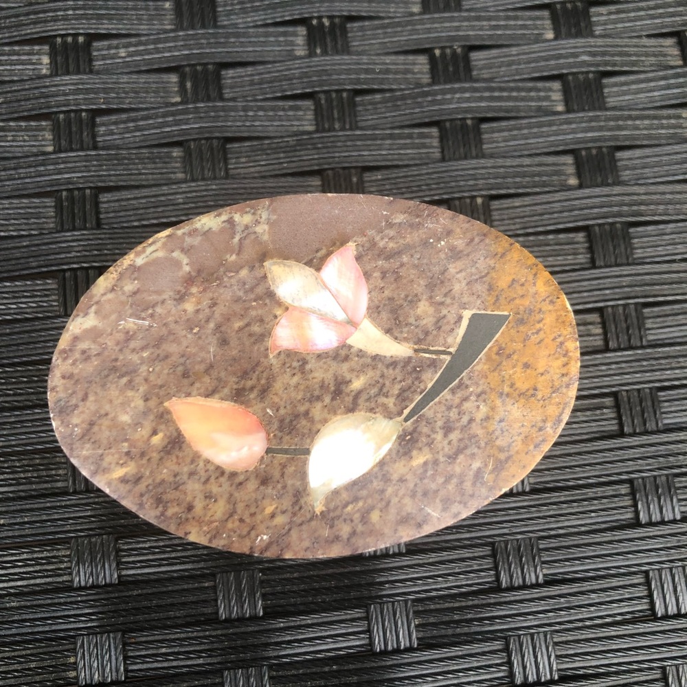 Jewelry /decor stone box